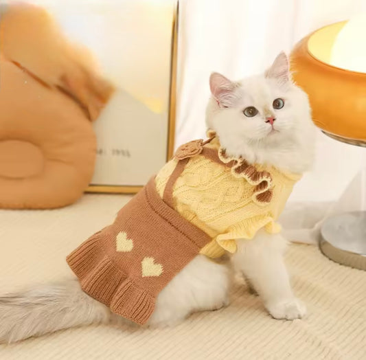 Cute Winter Cat Dress – Warm Autumn/Winter Pet Outfit